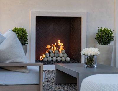 Grand Canyon: T-Style Indoor Glass Burner - NG - 96in